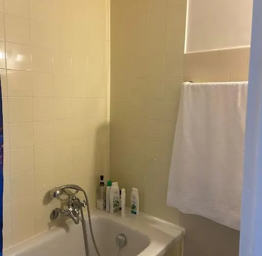 Apartment Centre A *